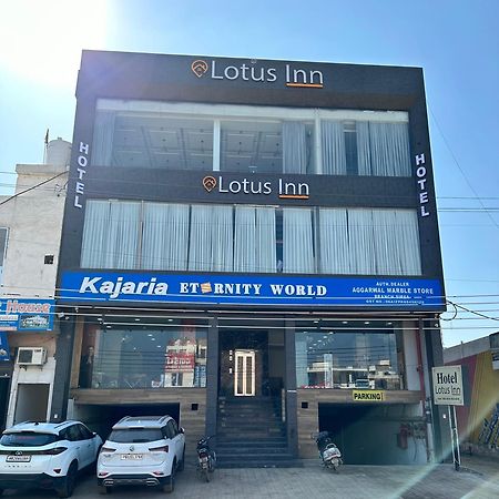 Hotel Lotus Inn Sirsa Экстерьер фото